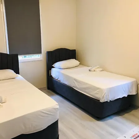 Villa Manzara 2 Isitma Havuzlu *