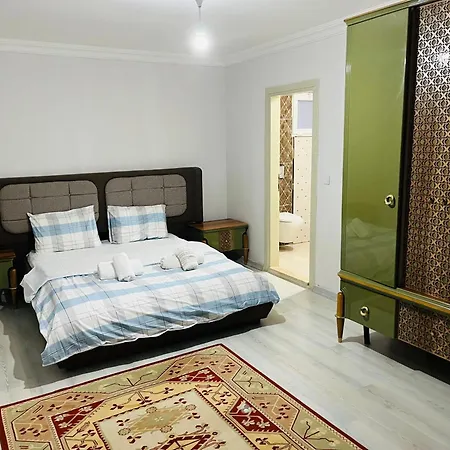 Manzara 2 Isitma Havuzlu Sapanca