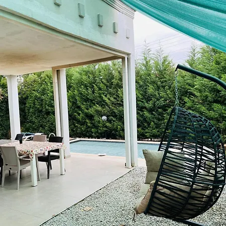 Manzara 2 Isitma Havuzlu Villa