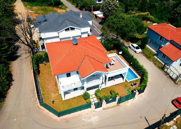 Villa Manzara 2 Isitma Havuzlu *