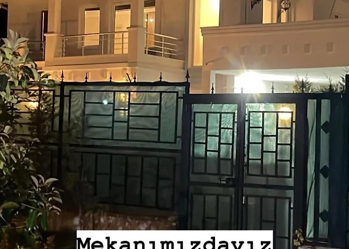 Manzara 2 Isitma Havuzlu Villa *